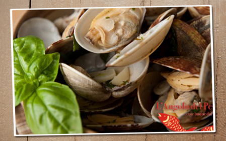 Vongole veraci alla marinara Vongole veraci alla marinara
